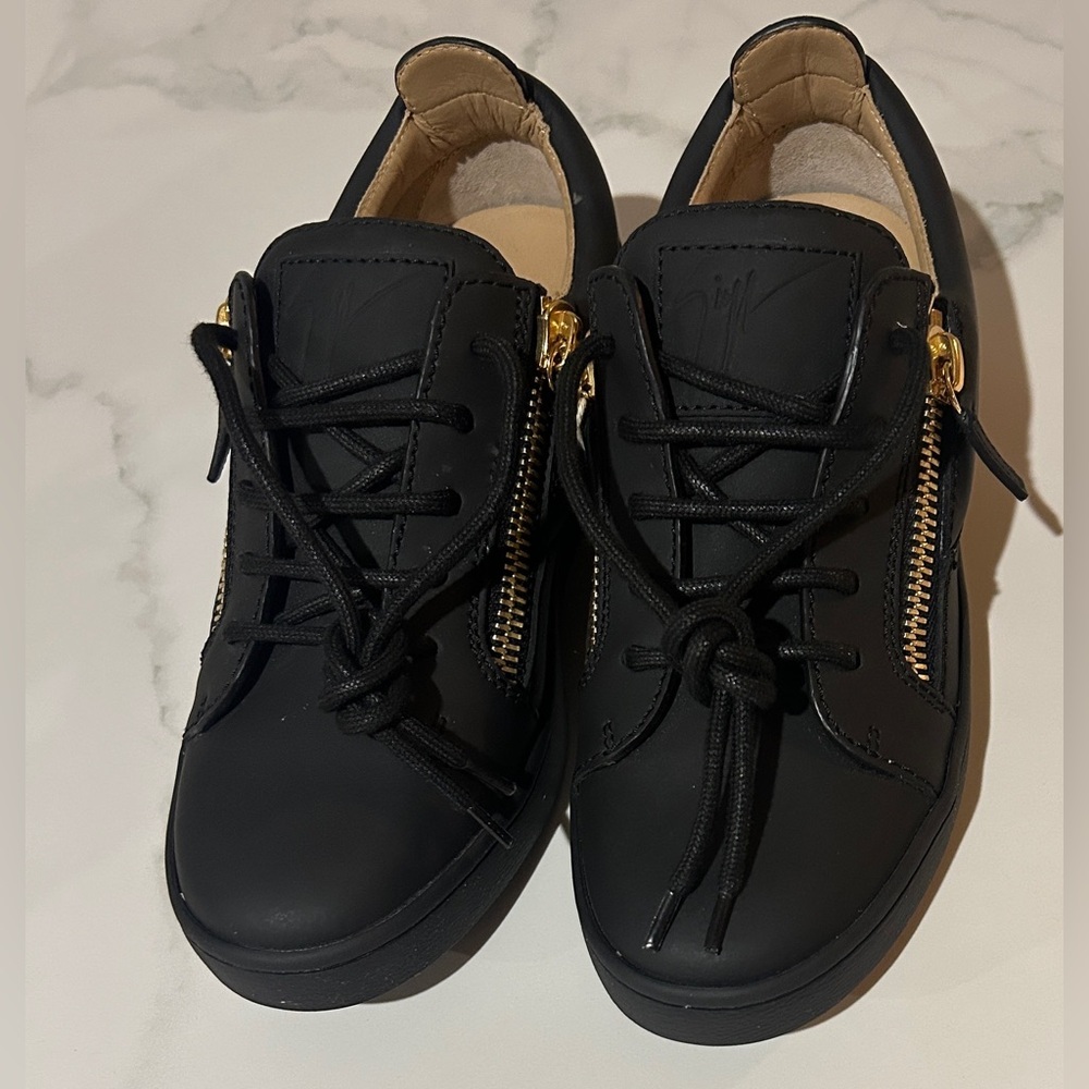 Giuseppe Zanotti Black and Gold Sneakers with Sleek Design - Picture 5 of 9